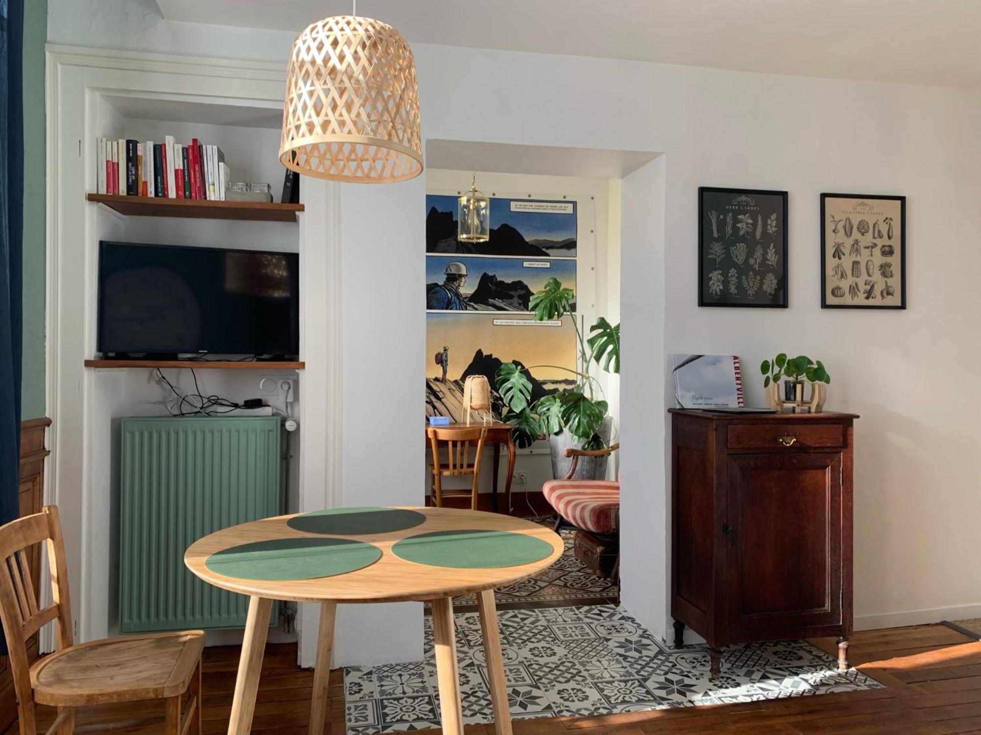 A Deux Pas De La Gare, La Maison Rouge Albertville Dış mekan fotoğraf
