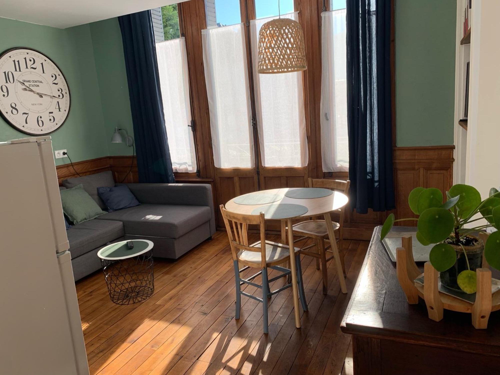 A Deux Pas De La Gare, La Maison Rouge Albertville Dış mekan fotoğraf